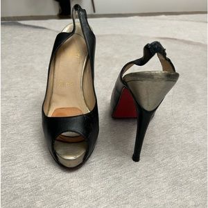 Christian Louboutin size 40 peep toe with gold detail in back 100% authentic